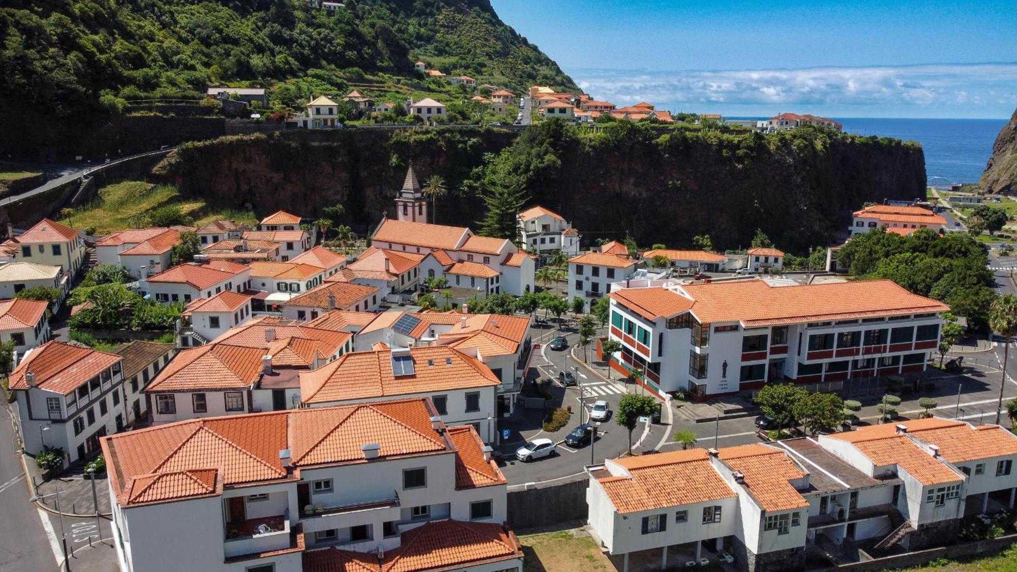 Amarelo Apartment By Atlantic Holiday São Vicente 외부 사진